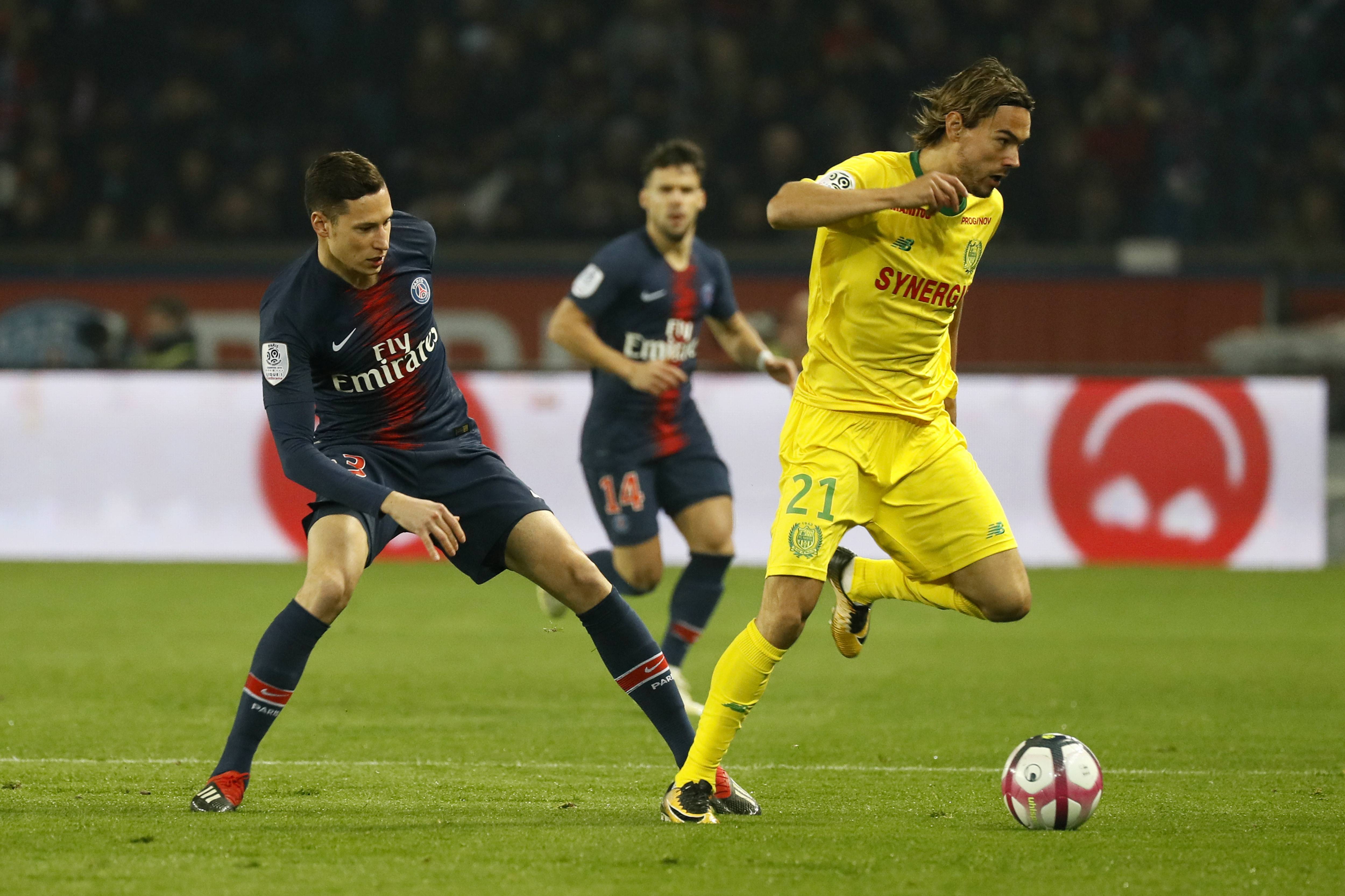 九游体育官网下载-关于巴黎圣日耳曼迎全明星赛关键赛；赛后外线爆发；气氛紧张；赛程密集仍需轮换的信息